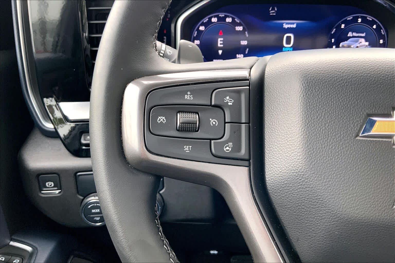 Used 2024 Black Chevrolet High Country image 23