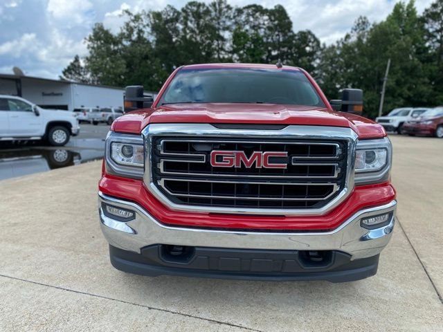 Used 2017 Red GMC SLE image 5