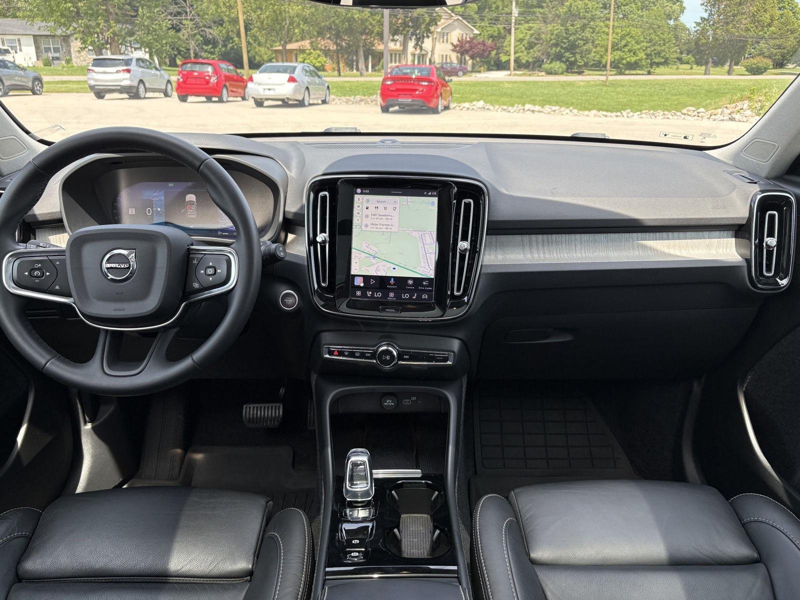 Used 2023 Thunder Grey Metallic Volvo Plus Dark Theme image 4