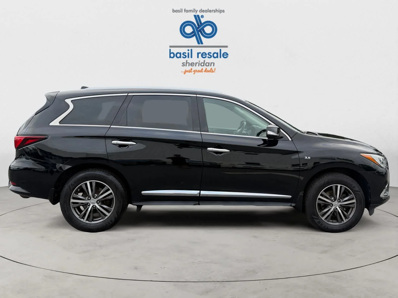 Used 2019 Black Obsidian INFINITI PURE image 8