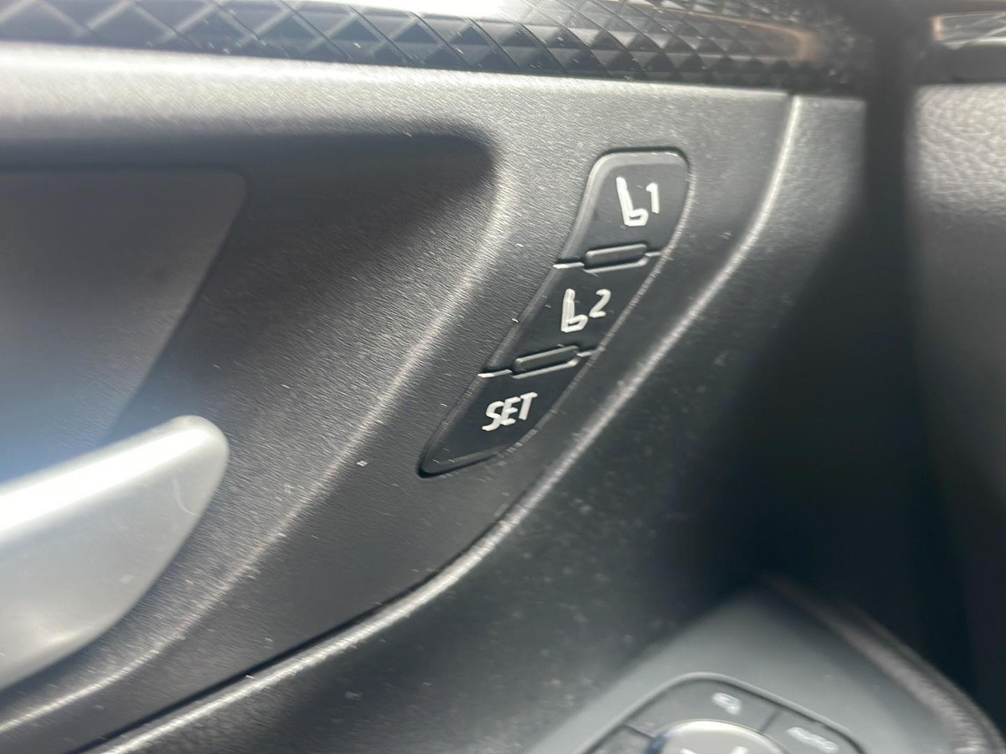 Used 2026 Wind Chill Pearl Toyota MAX Limited image 5