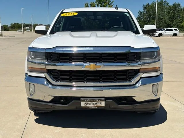 Used 2016 SUMMIT WHITE Chevrolet LT image 46
