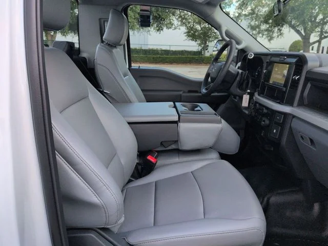 New 2026 Oxford White Ford F-450® XL image 13