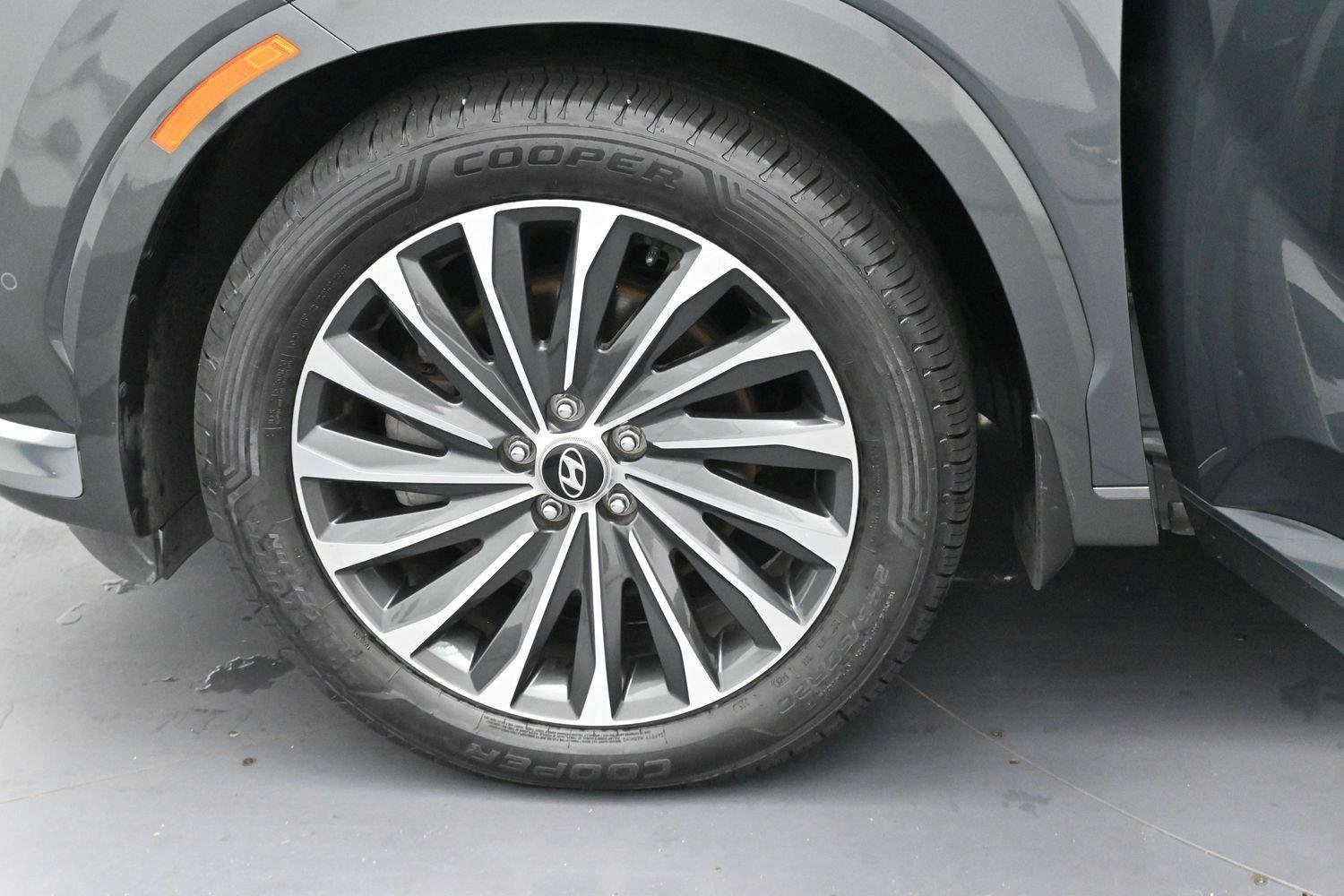 Used 2023 Steel Graphite Hyundai Calligraphy image 42