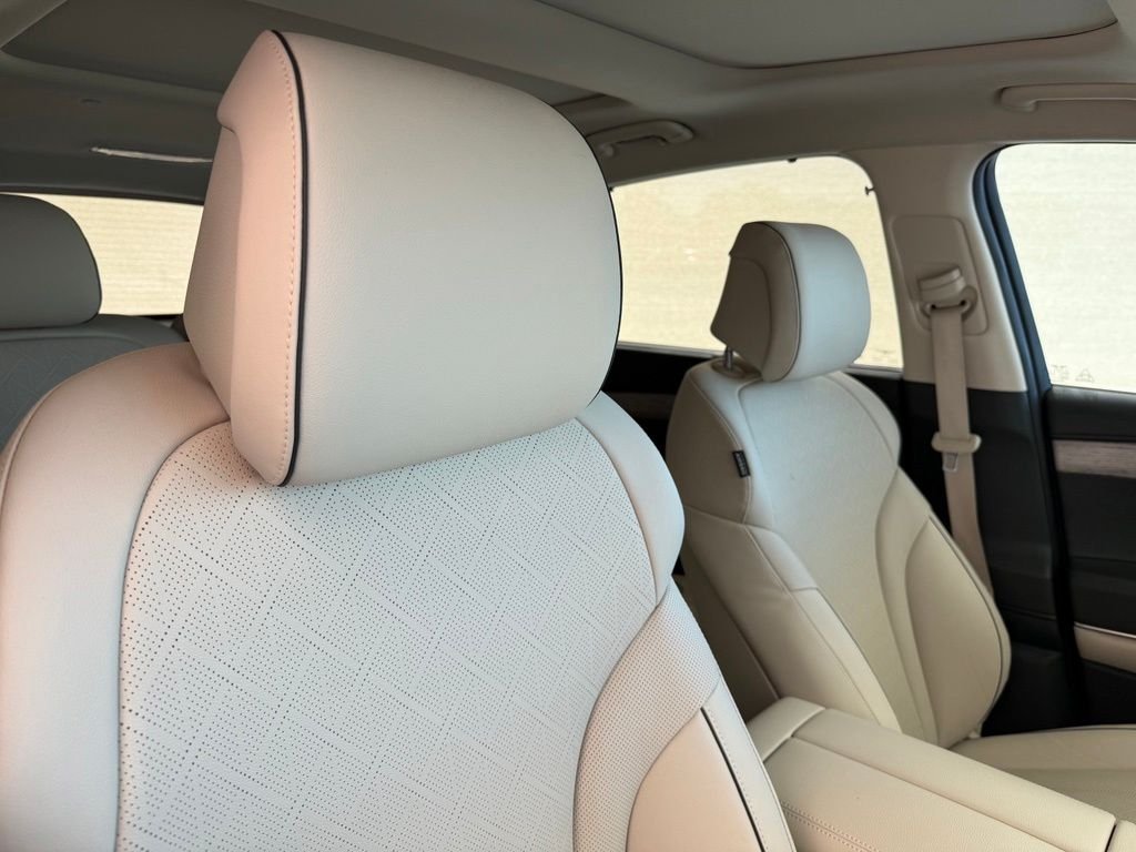 Used 2026 Silver Genesis 2.5T Prestige image 14