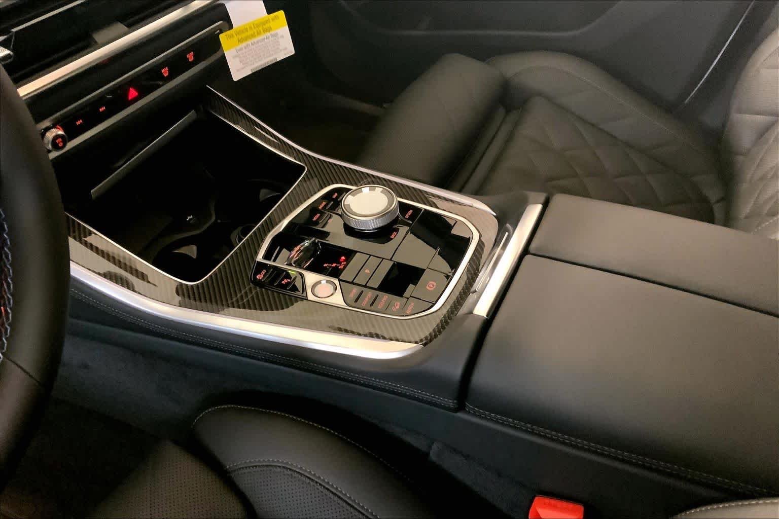 New 2026 Alpine White BMW M60i image 7