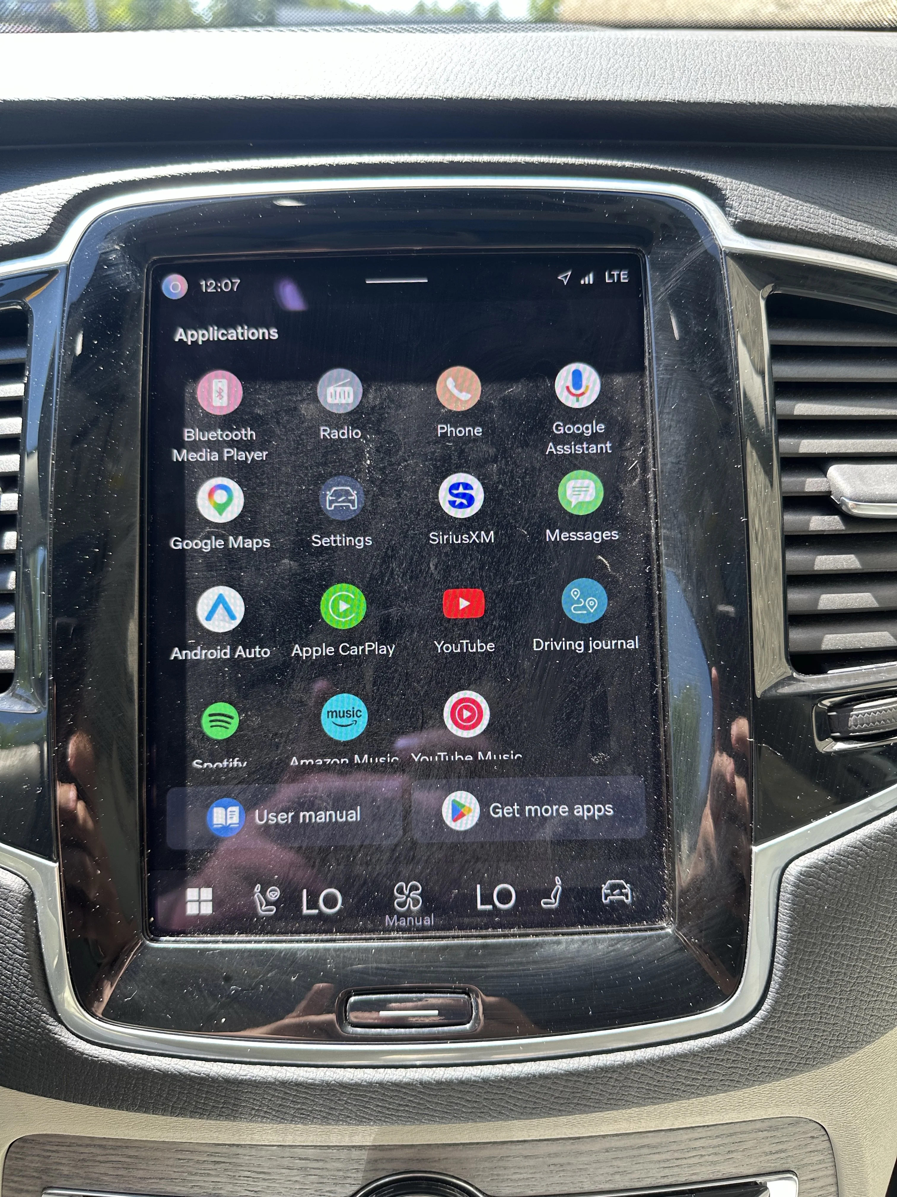 Certified Used 2024  Volvo Plus Bright Theme image 17