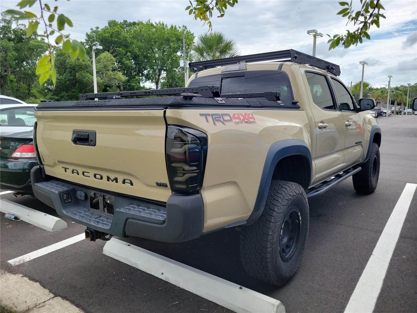Used 2020 QUICKSAND TOYOTA TRUCK TRD OFF ROAD image 3