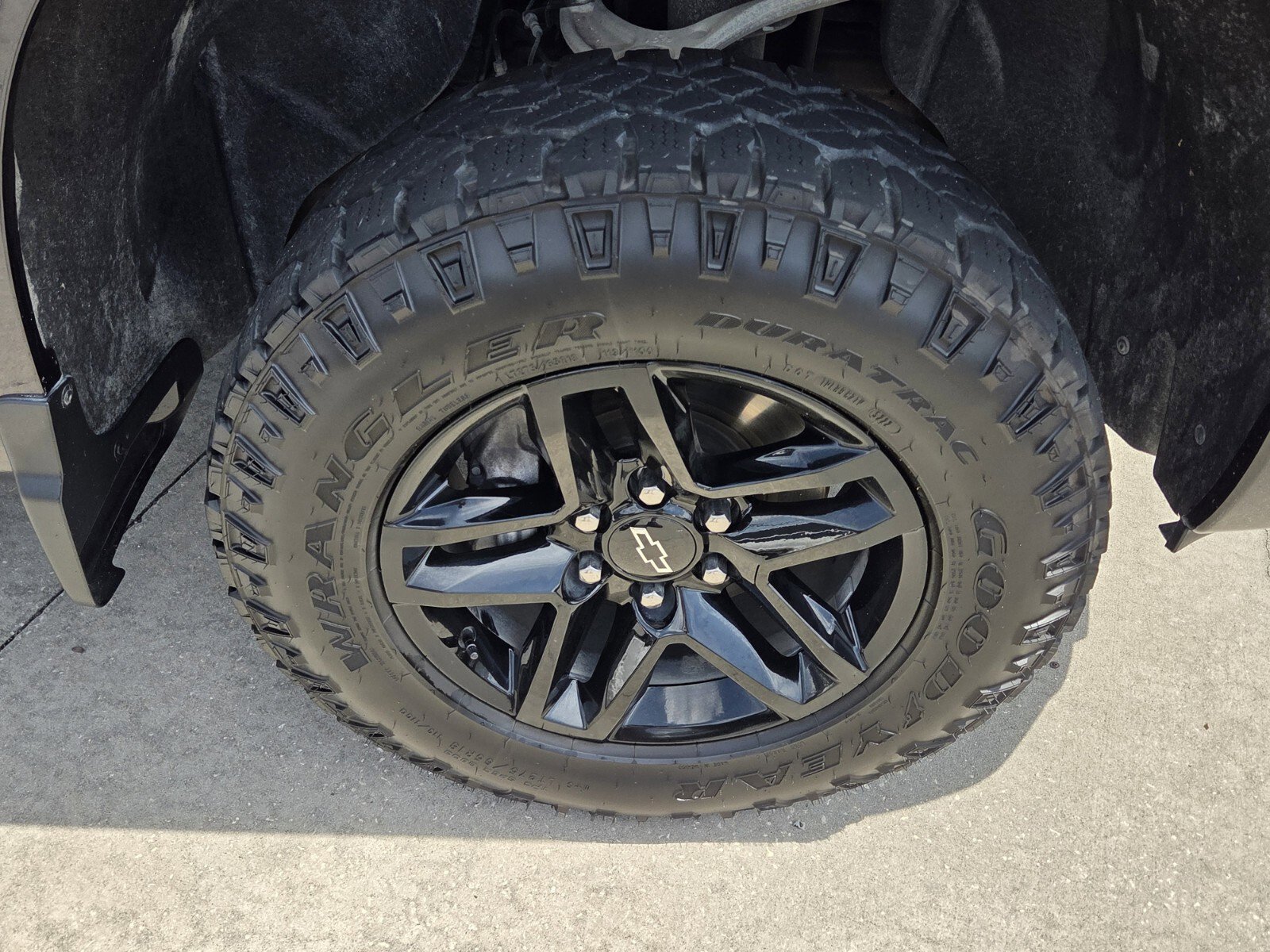 Used 2024 Dark Ash Metallic Chevrolet Custom Trail Boss image 11