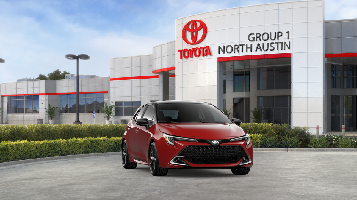 New 2026 Finish Line Red with Midnight Black Metallic roof Toyota XSE image 16