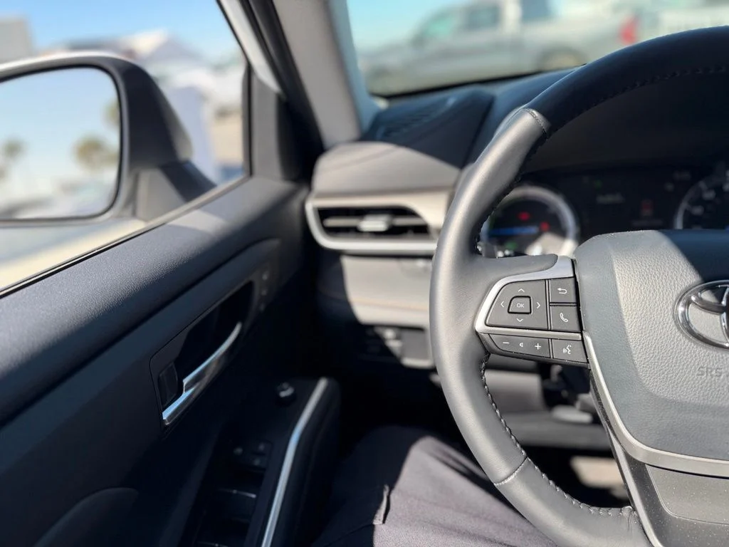 Used 2022 Beige Toyota Bronze Edition image 7