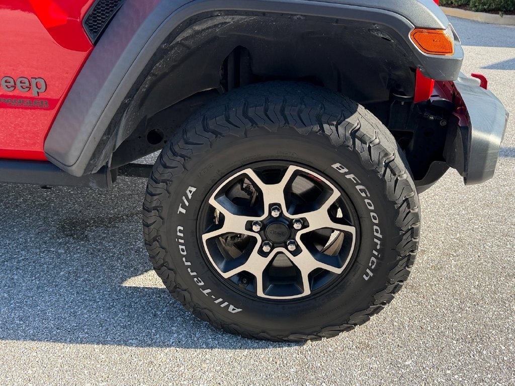 Used 2020 Red Jeep Unlimited Rubicon image 9
