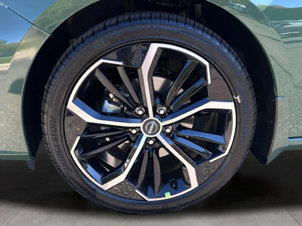 New 2026 Tactical Grn/Super Black Nissan 2.5 SR image 11