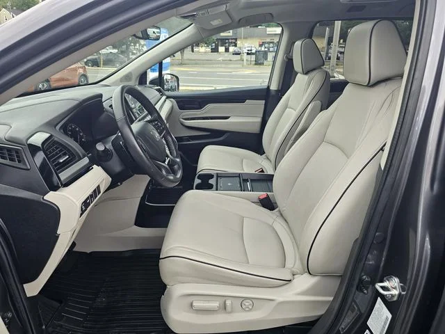 2025 Honda Odyssey Touring - Photo 26