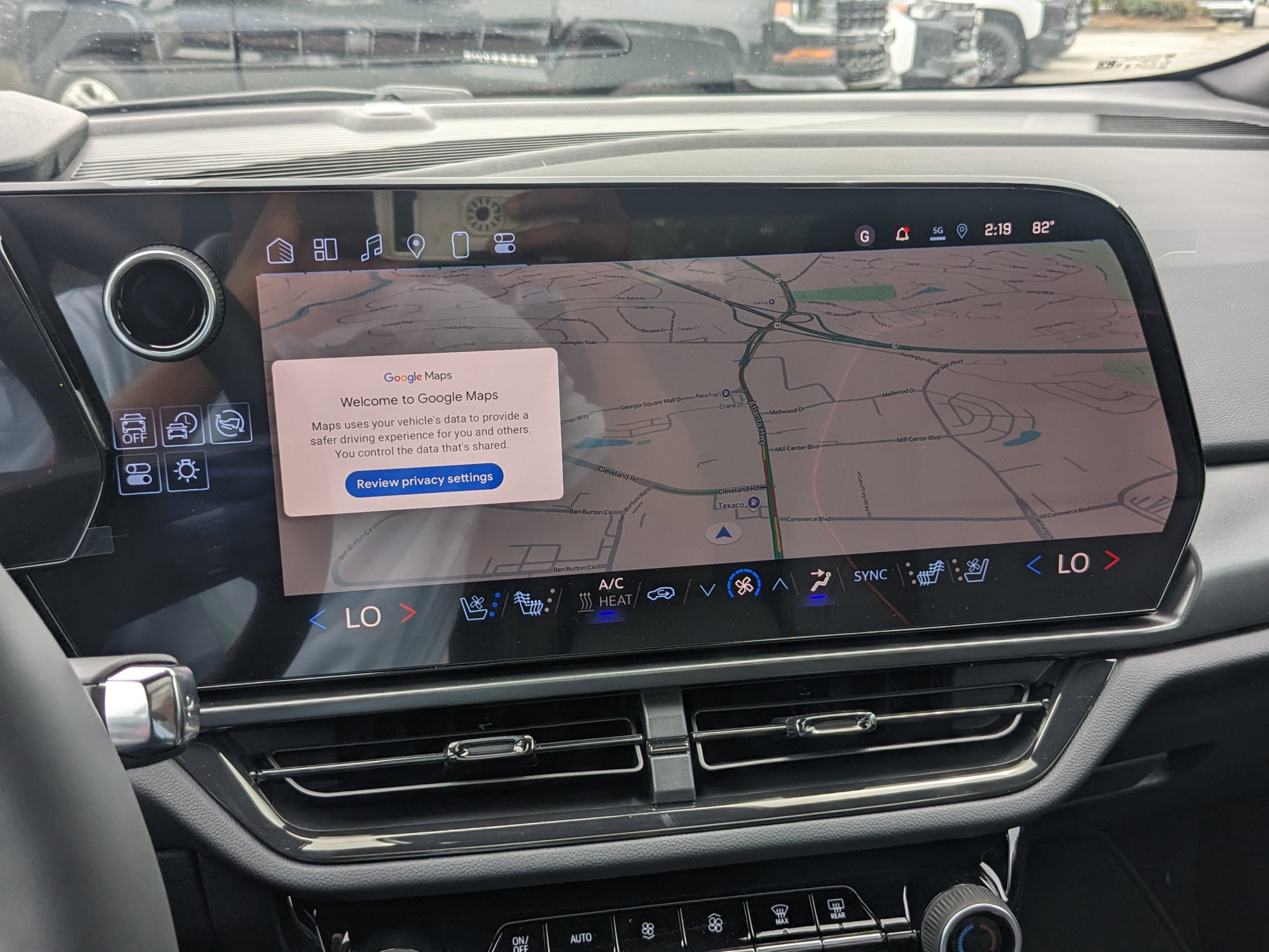 2025 Chevrolet Equinox EV RS - Photo 24