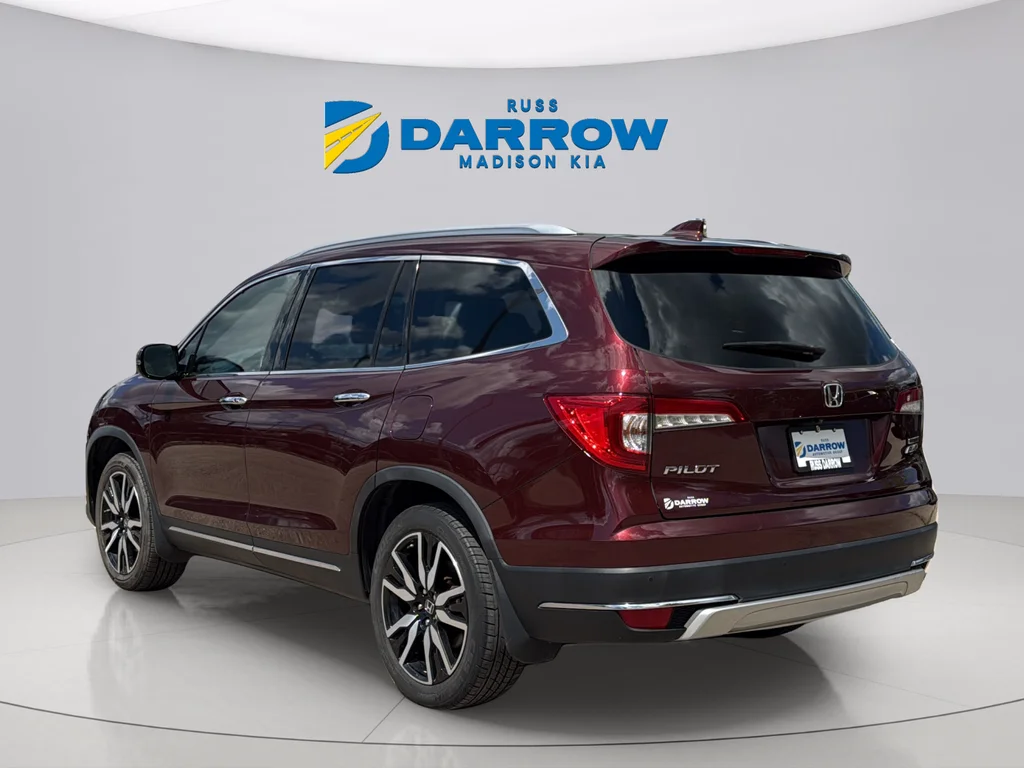 Used 2019 Red Honda Touring image 3