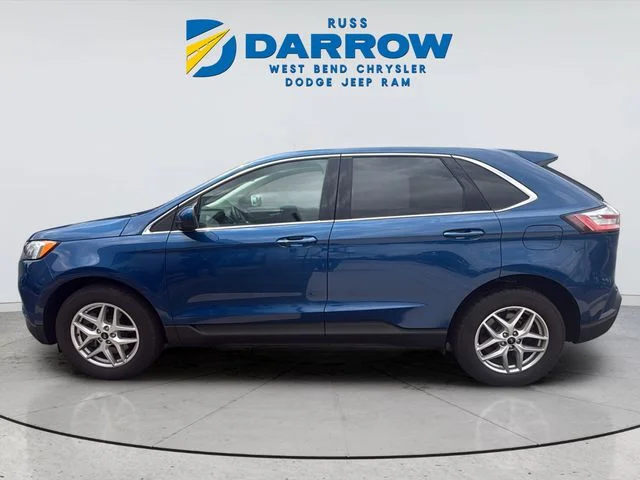 Used 2024 Blue Ford SEL image 2