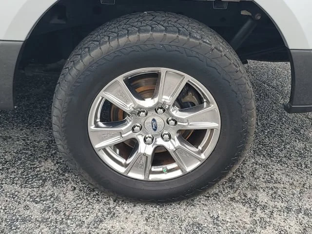 Used 2015 Ingot Silver Me Ford XL image 29