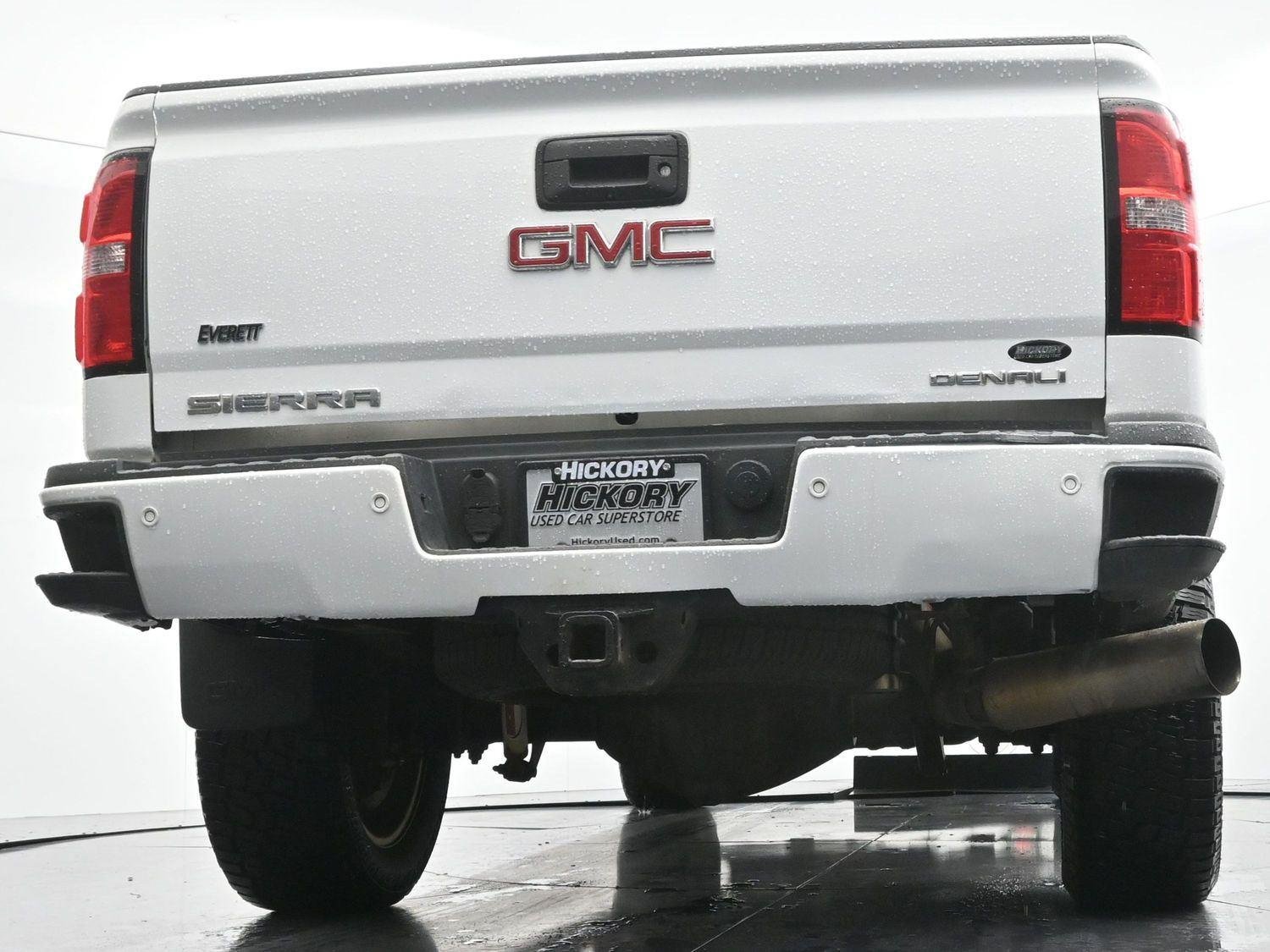 Used 2019 Summit White GMC Denali image 48