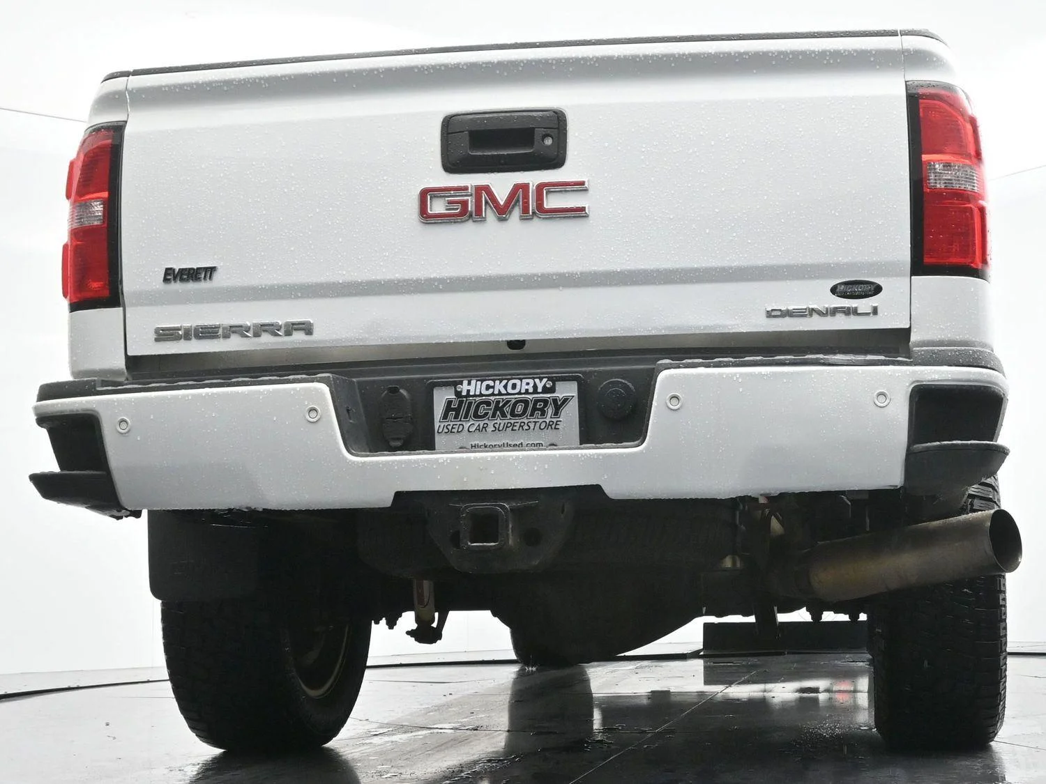 Used 2019 Summit White GMC Denali image 48