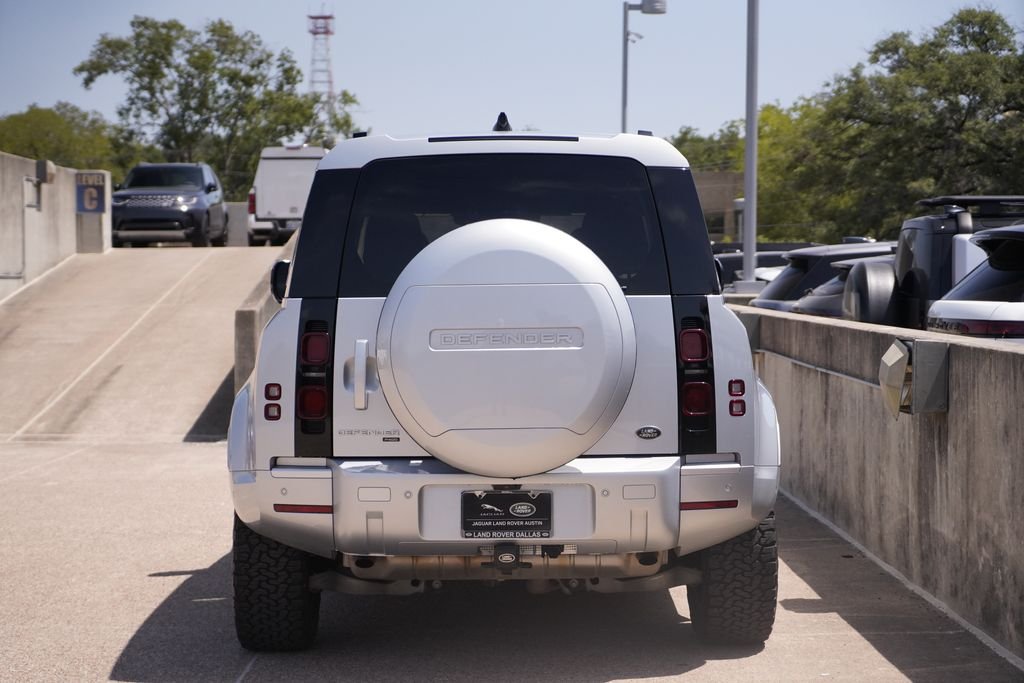 Used 2022 Silver Land Rover XS Edition image 7