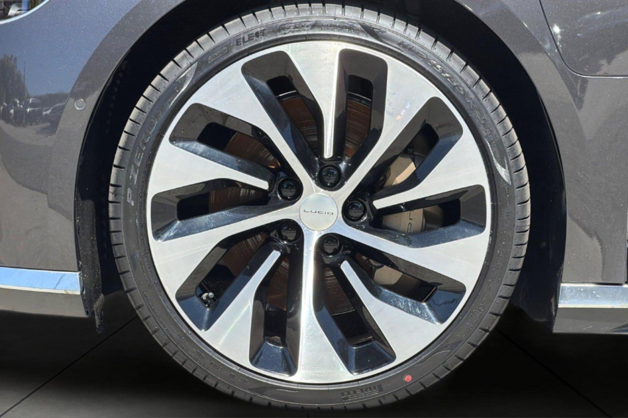 Used 2022 GRAY Lucid Grand Touring image 24