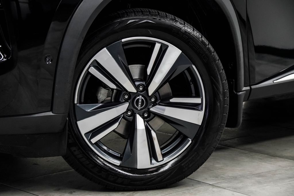 Used 2023 Black Nissan SL image 5