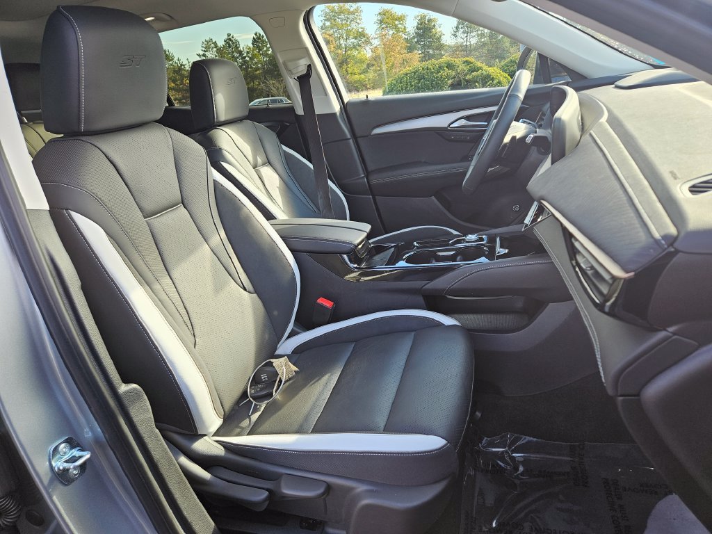 2025 Buick Envision Sport Touring - Photo 13
