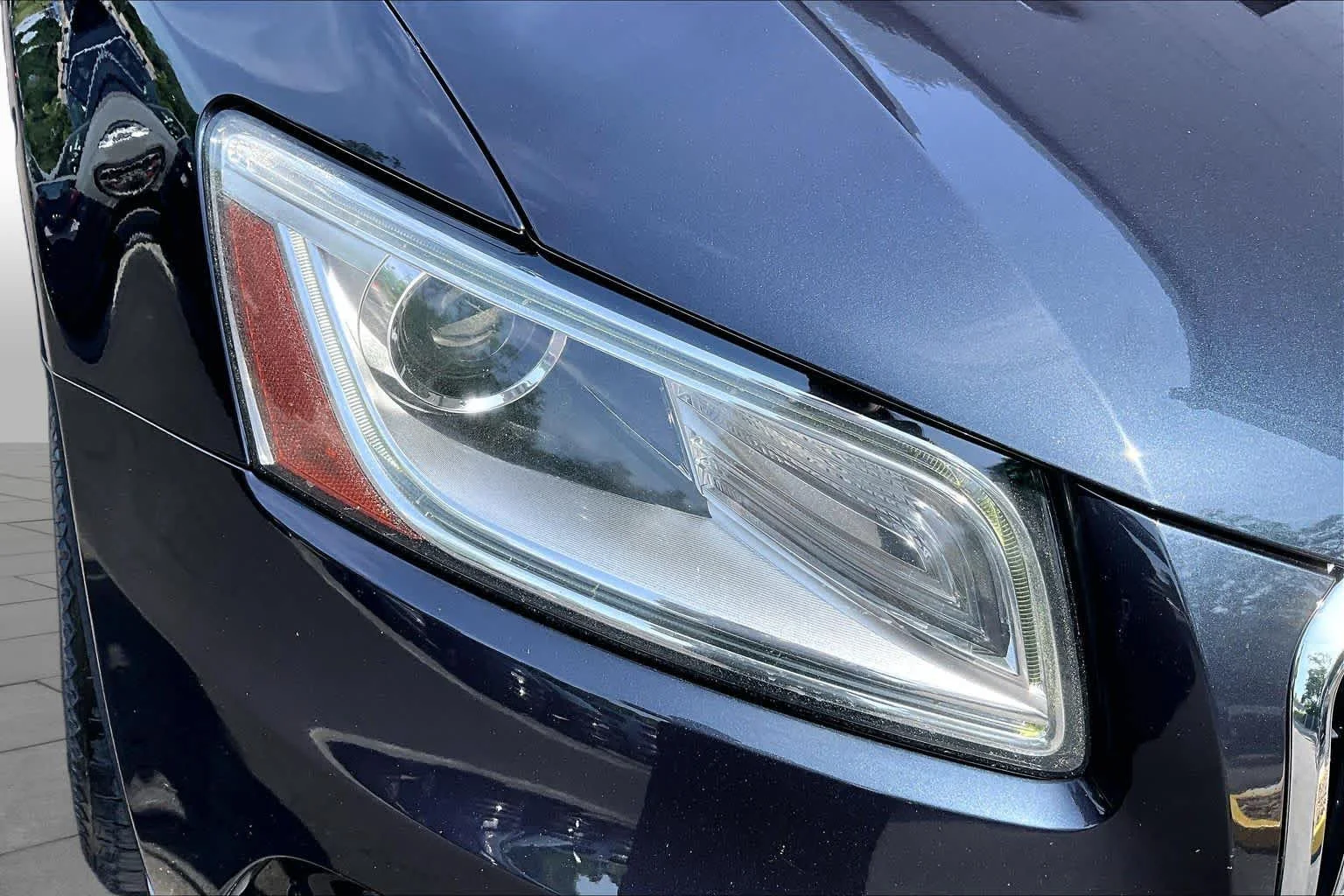 Used 2015 Moonlight Blue Metallic Audi Premium Plus image 26