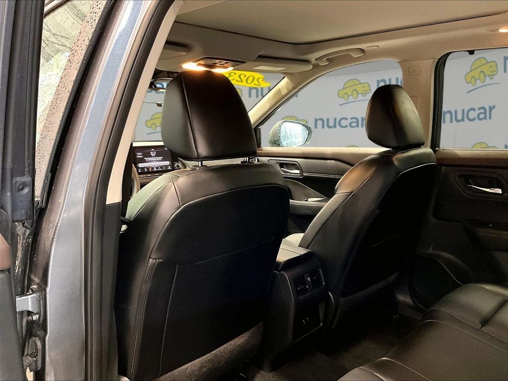 Used 2023 Gray Nissan SV image 22