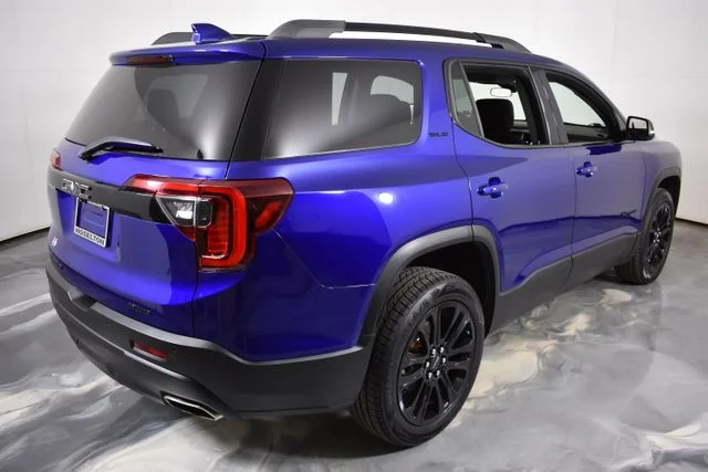 Used 2023 Blue GMC SLE image 10