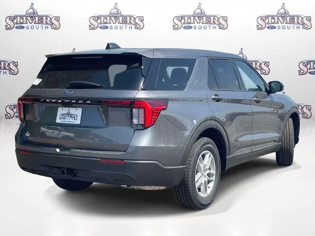 New 2026 Gray Ford Active image 4