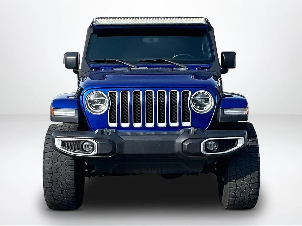 Used 2018 Blue Jeep Unlimited Sahara image 4