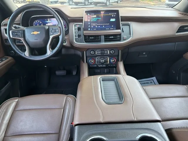 Used 2023 Iridescent Pearl Tricoat Chevrolet High Country image 24