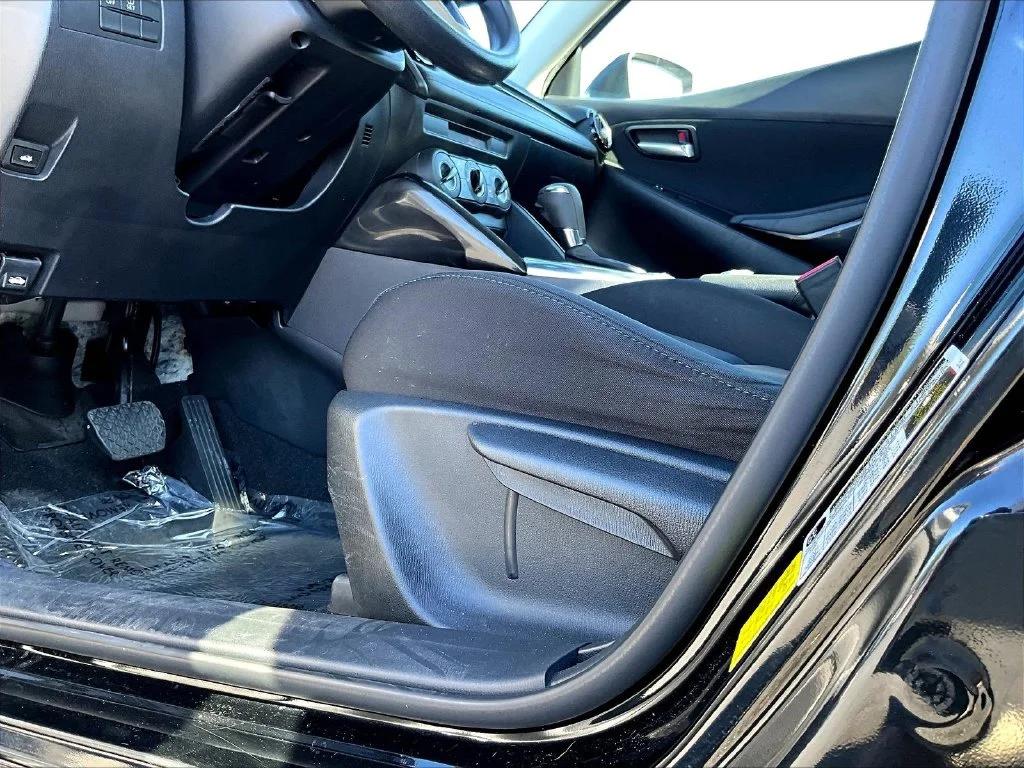 Used 2017 Stealth Toyota Base image 38