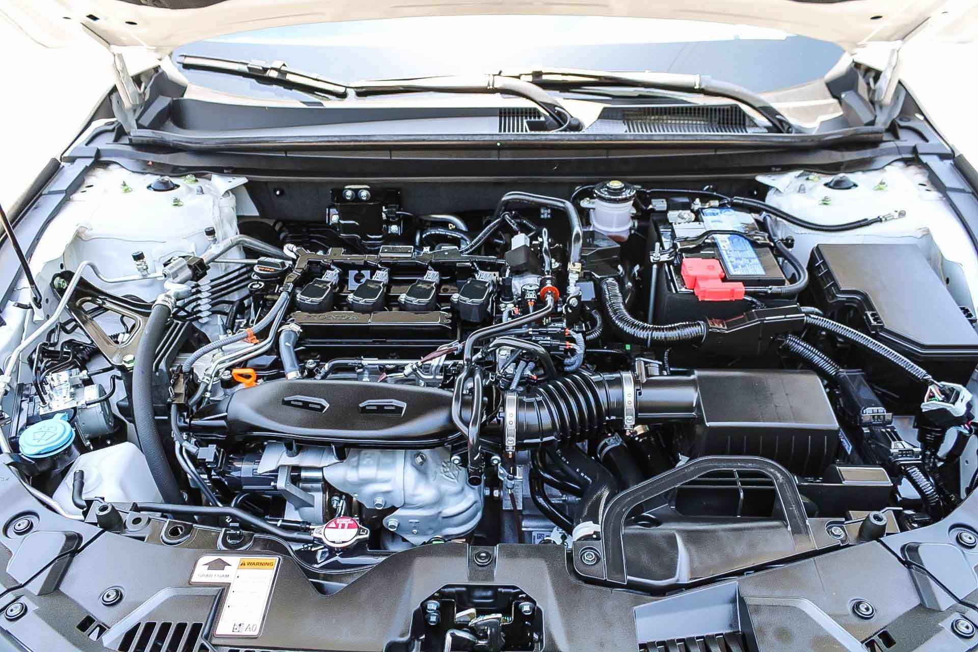 2025 Honda Accord SE - Photo 27