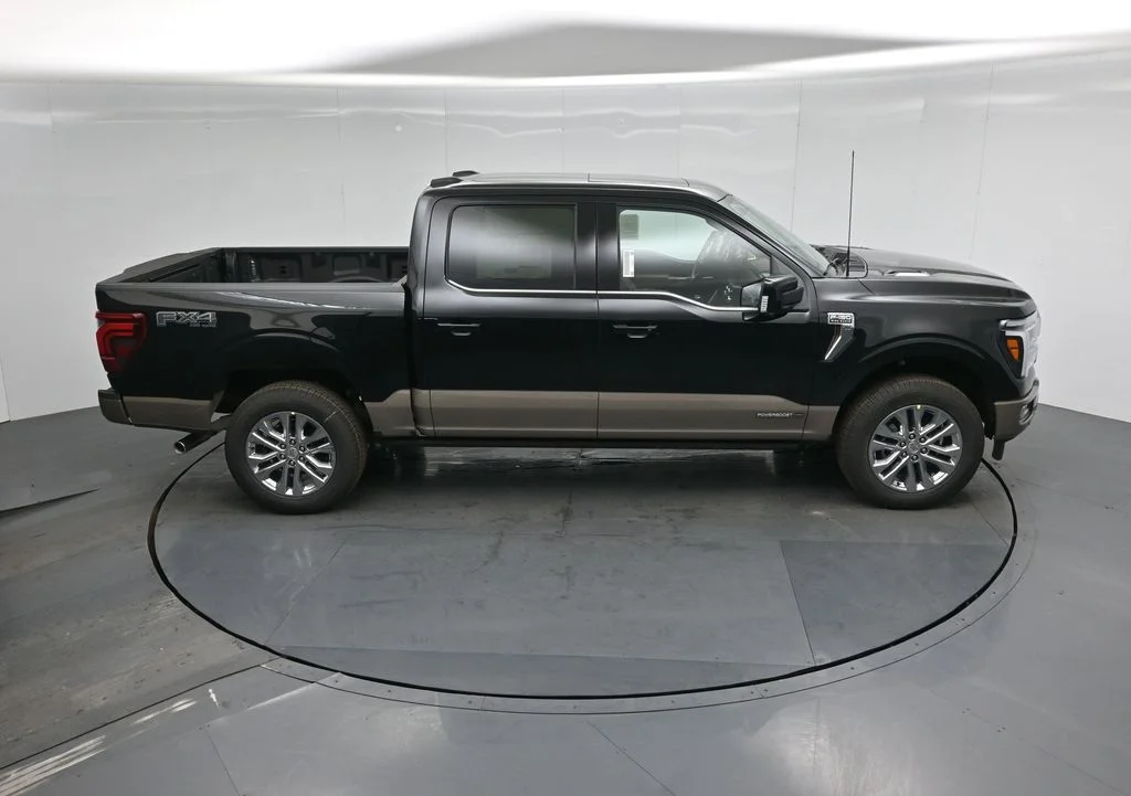 New 2026 Agate Black Metallic Ford King Ranch image 39