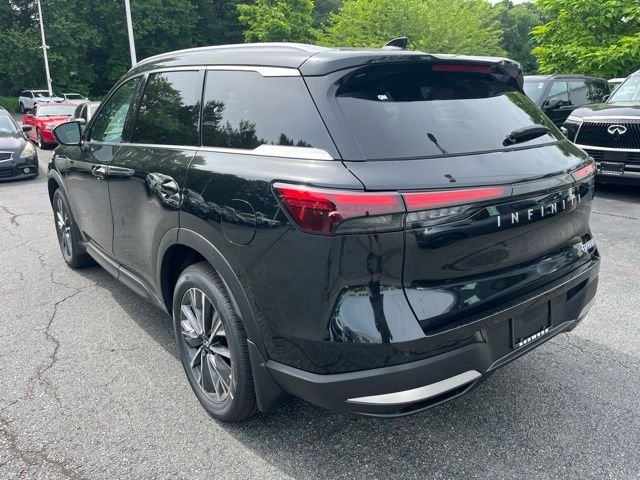 New 2027 MINERAL BLACK INFINITI Luxe AWD image 5