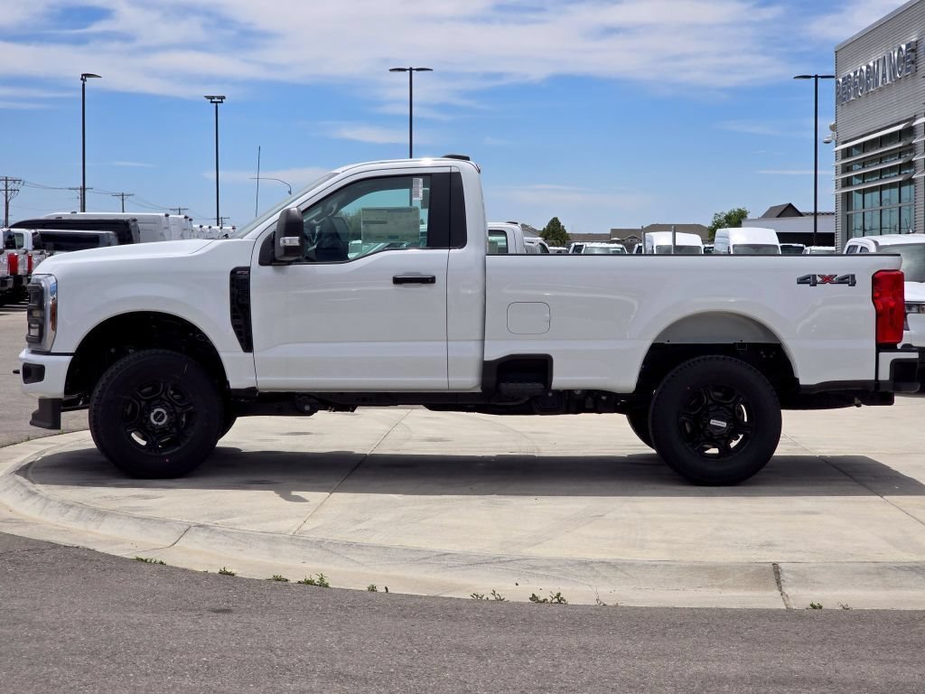 New 2026 Oxford White Ford XL/STX image 18