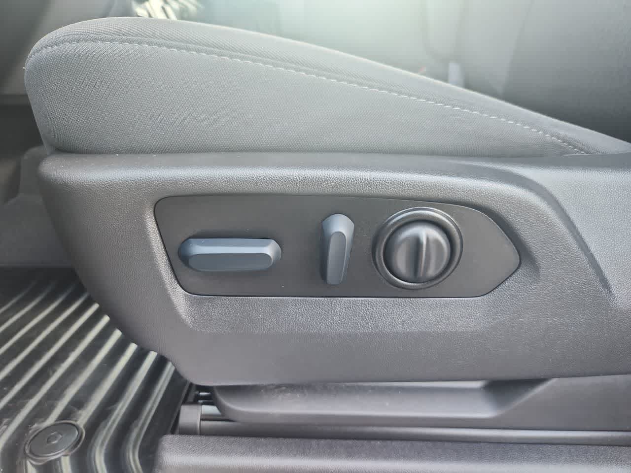 Used 2022 Black Chevrolet RST image 13