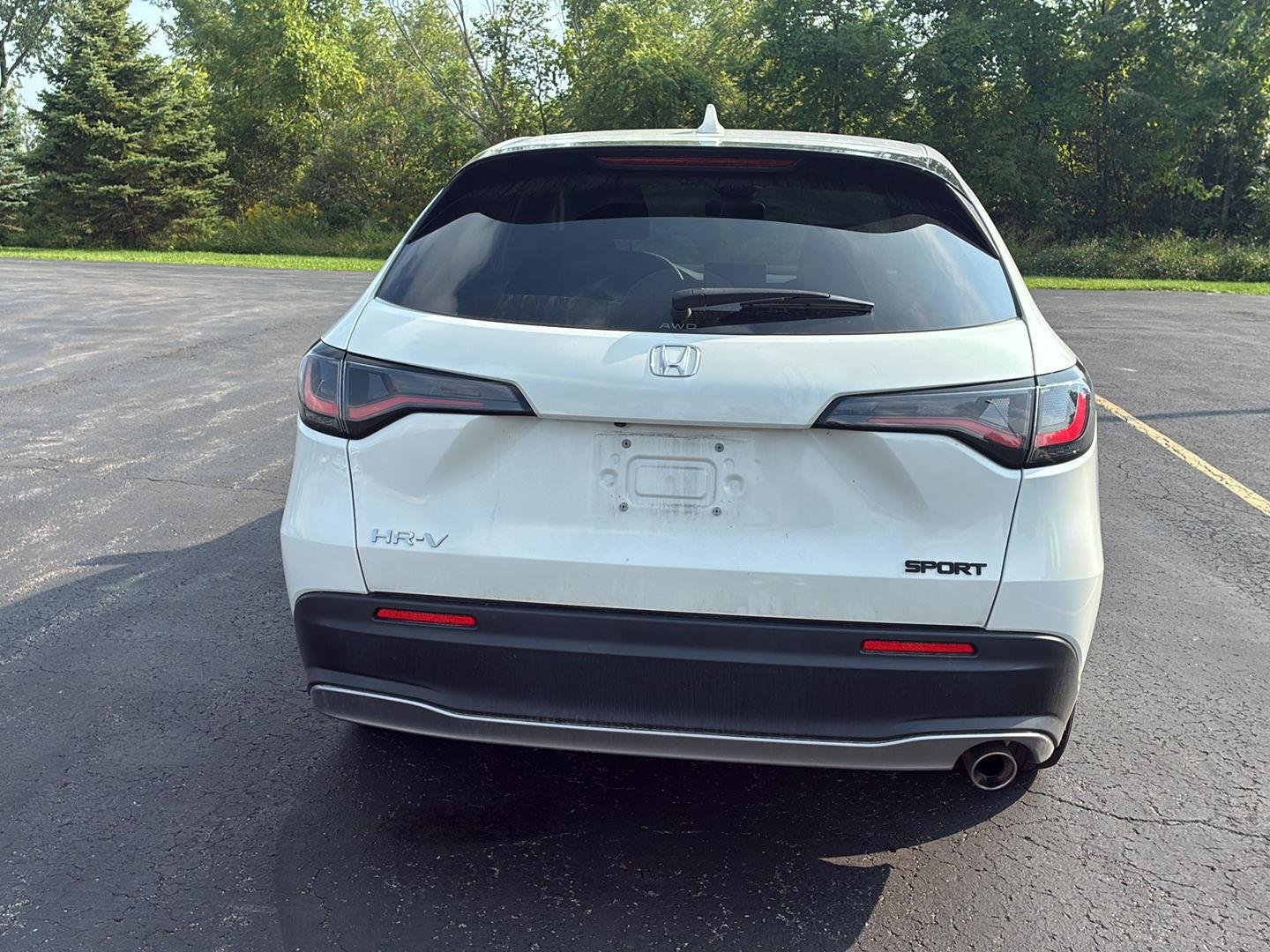 Used 2024 Platinum White Pearl Honda Sport image 20