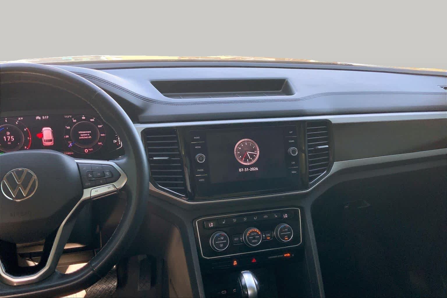 Pre-Owned 2022 Volkswagen Atlas 3.6L V6 SE W/Technology