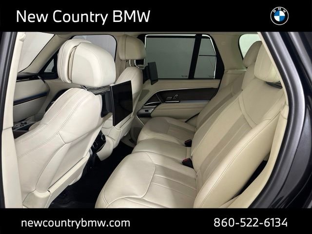 Used 2023  Land Rover Autobiography image 17