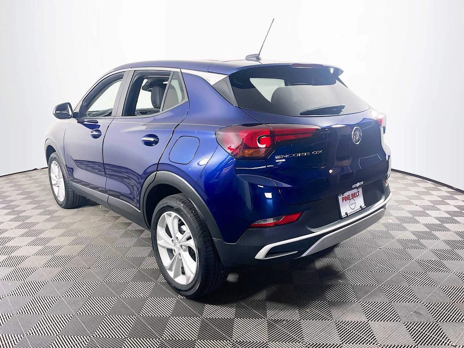 Used 2023 Sapphire Metallic Buick Preferred image 6