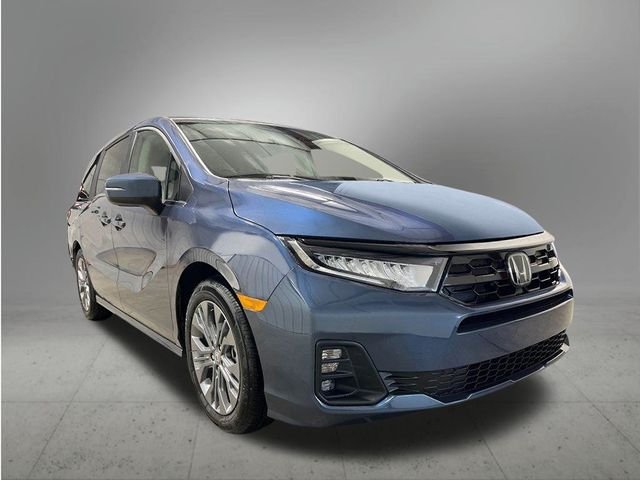 New 2026 Smoke Blue Pearl Honda Touring image 7