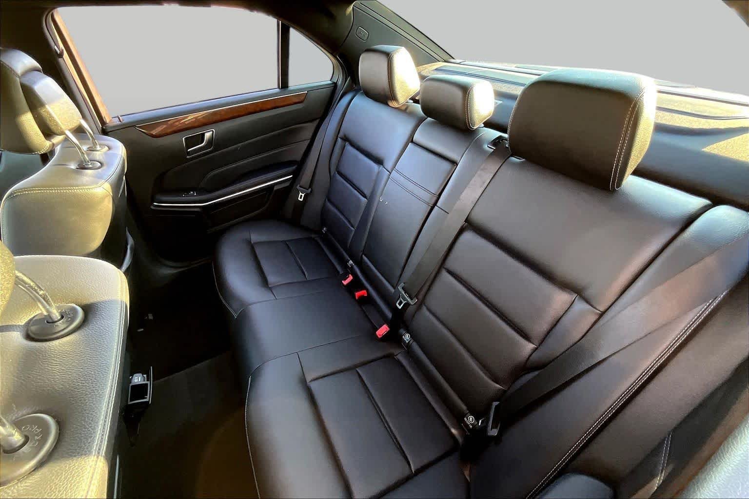 Used 2014 Palladium Silver Metallic Mercedes-Benz E 350 Luxury image 19