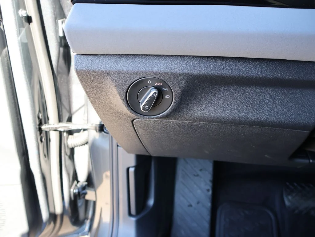 New 2026 Gray Volkswagen 1.5T SE image 24