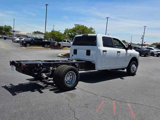 New 2026 Bright White Clear-Coat Exterior Paint RAM Tradesman image 11