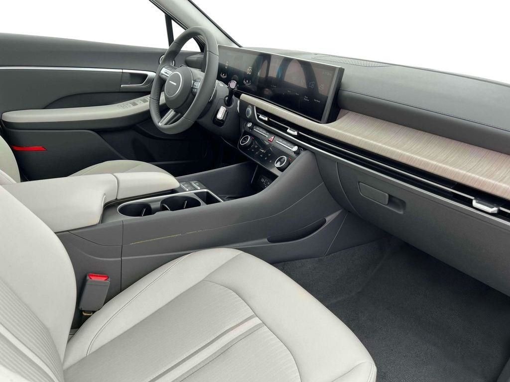 2025 Hyundai Sonata Hybrid SEL - Photo 34