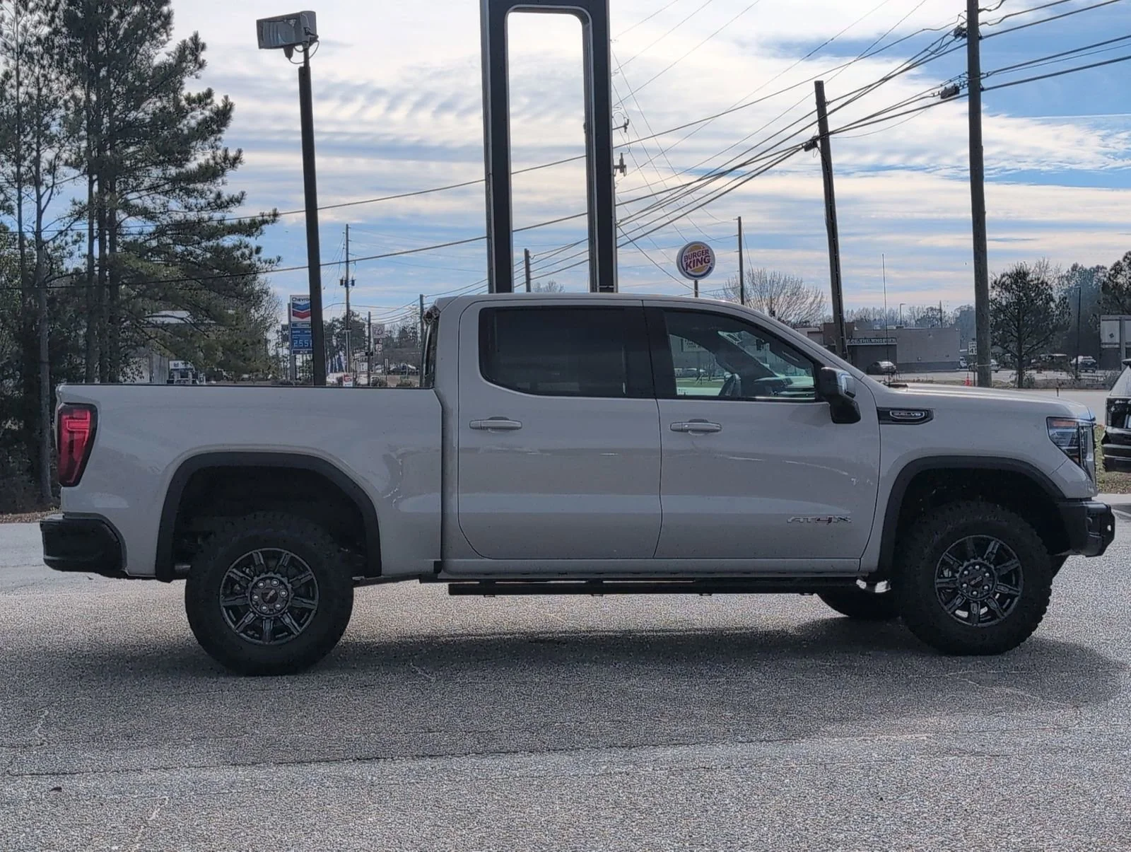 2026 GMC Sierra 1500 AT4X - Photo 7